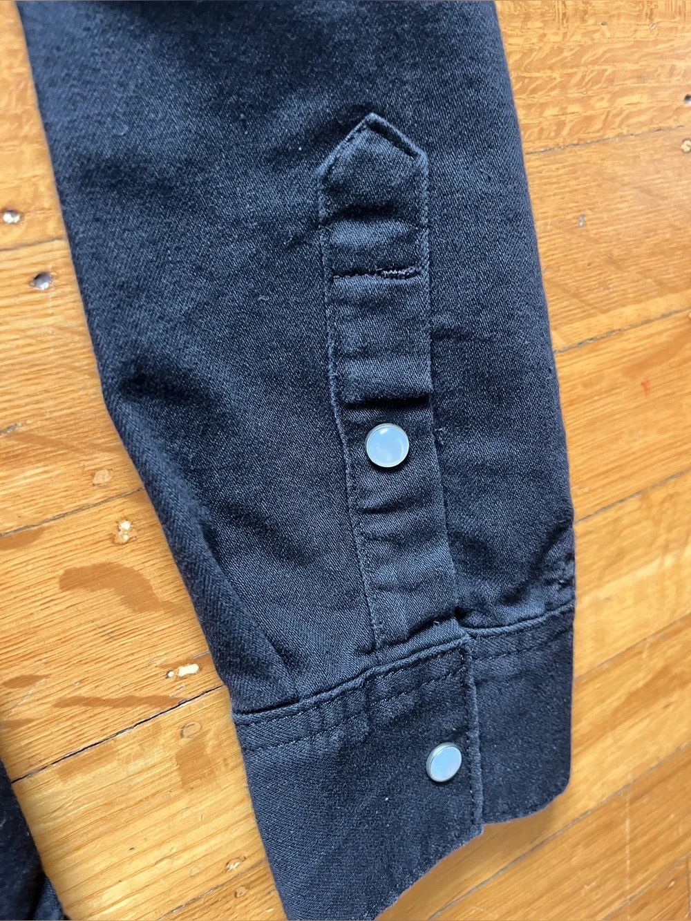 Levi’s black thin denim western shirt coastal cowboy snap pearl button front S - Picture 5 of 10